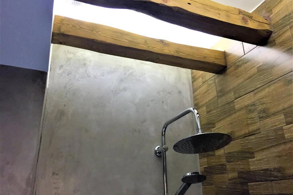 Cosy Industrial Style Little Home Just 5Minutes From Waterfront Thessaloníki Luaran gambar