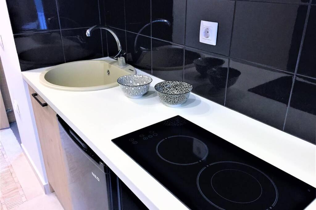 Cosy Industrial Style Little Home Just 5Minutes From Waterfront Thessaloníki Luaran gambar